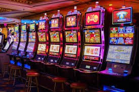 Pengalaman live casino di cendanatoto dengan dealer profesional